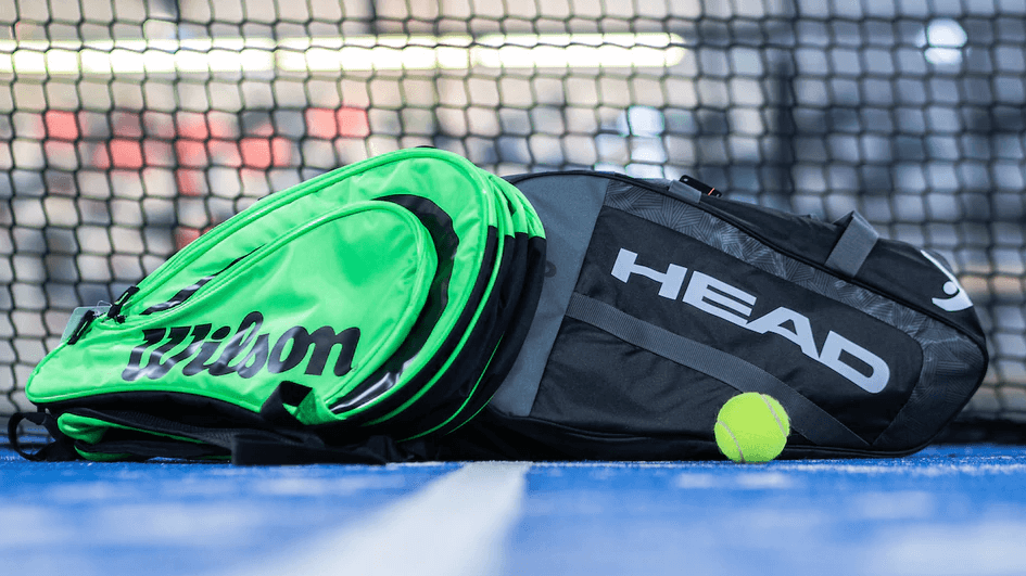 equipment to play padel tennis